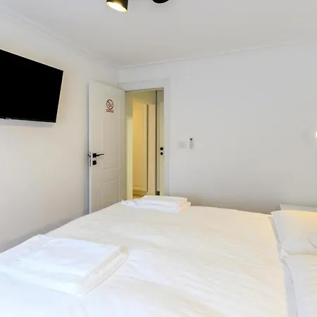Apartment Five Stars