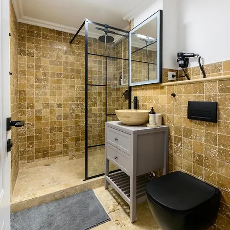 Five Stars شقة تيميشورا