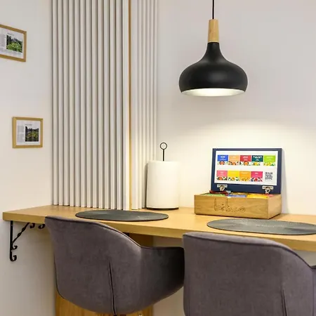 Five Stars Apartment